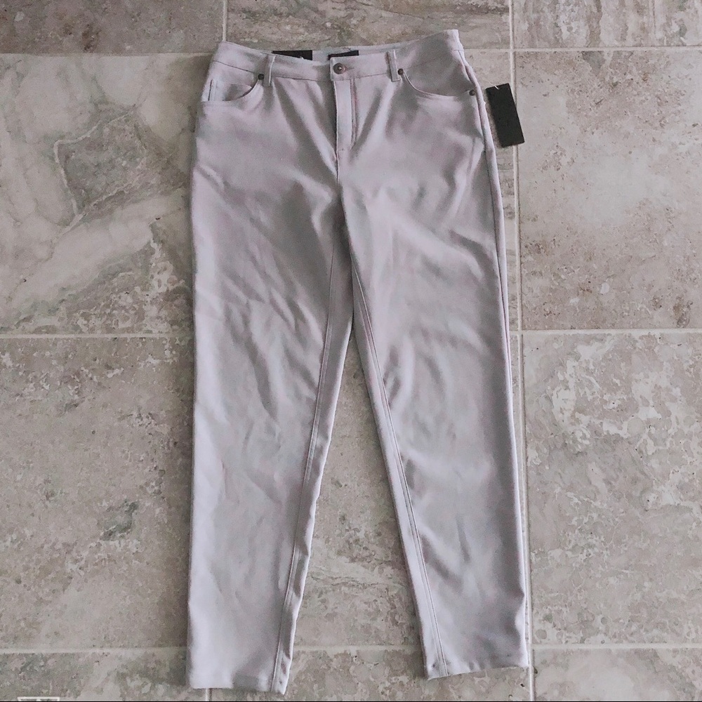 ERIC Skinny Leg Pants Regular Rise Light Grey Size 6 NEW with Tag